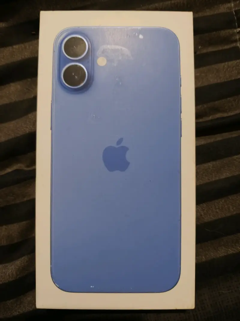 iPhone 16 Plus 128GB - Impecable (Caja y Cable) - 3