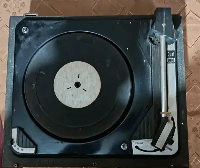 Tocadiscos vintage Dual 1010 con parlantes - miniatura 4