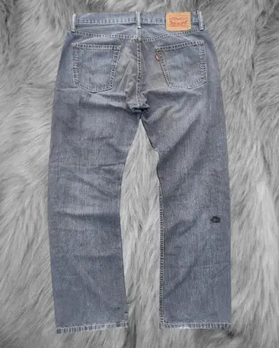 Jeans Levi's 501 clásicos azul desgastado - miniatura 2