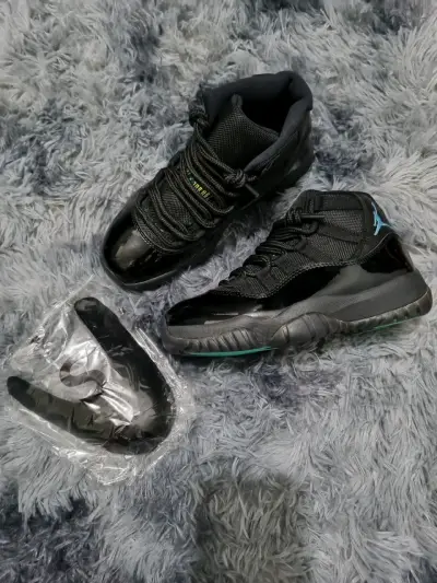 🚨REMATE🚨 JORDAN RETRO 11 GAMMA BLUE - miniatura 1