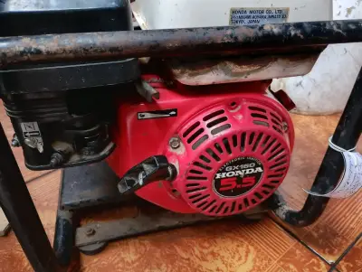 Bomba de agua Honda WP30X usada - miniatura 5