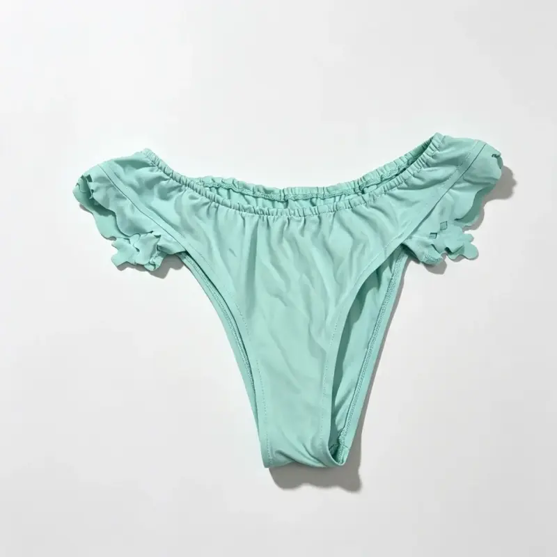 Bikini verde menta con diseño calado - 4