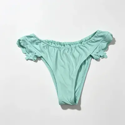 Bikini verde menta con diseño calado - miniatura 4