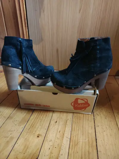 Botines de cuero con taco Kebba en negro y marrón - miniatura 1
