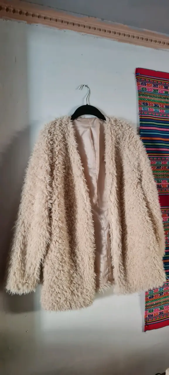 Chaqueta de peluche beige para mujer - 2