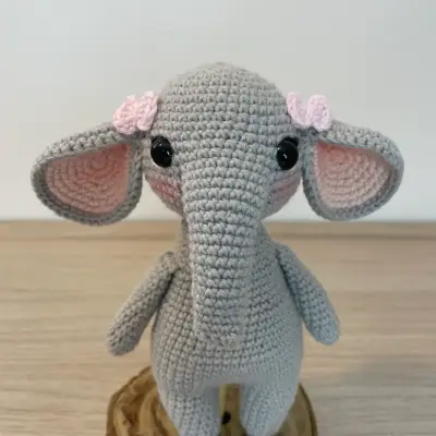 Elefante de crochet amigurumi - miniatura 1