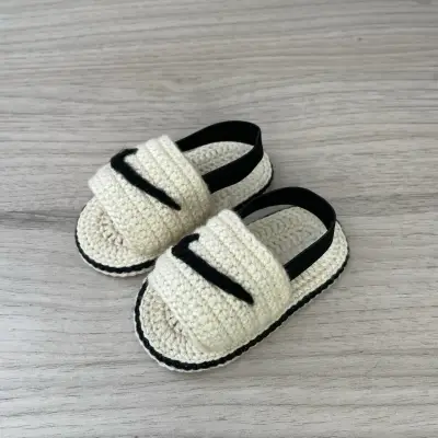 Chalitas Nike de bebé 3-6 meses 🍼👼 - miniatura 1