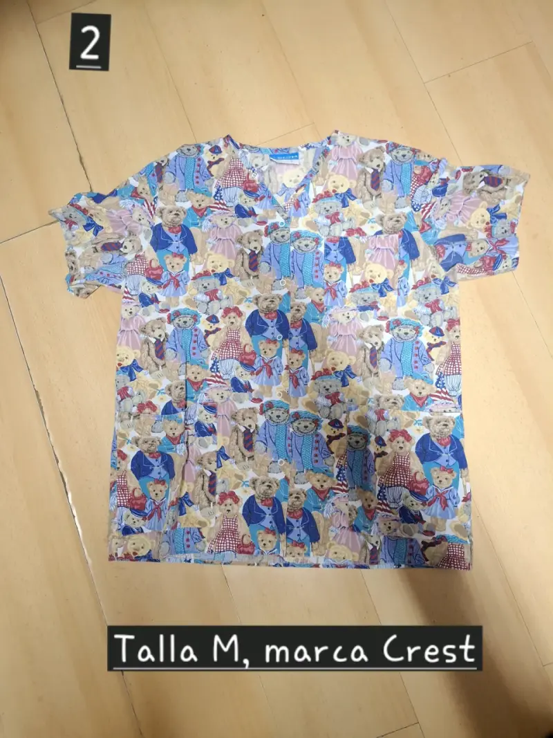 Blusa estampada de osos talla M Crest