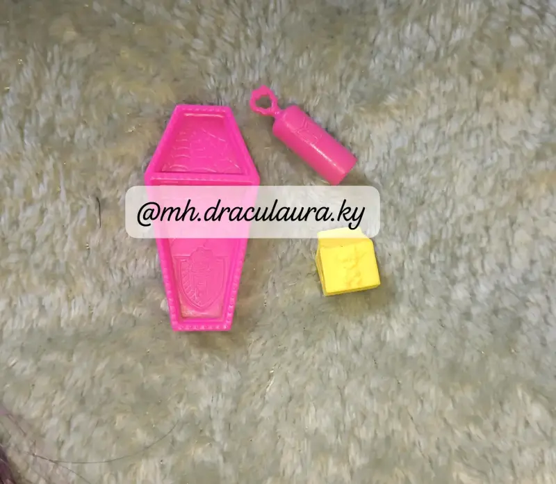 Muñeca Monster High Draculara con Accesorios - 2