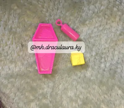 Muñeca Monster High Draculara con Accesorios - miniatura 2