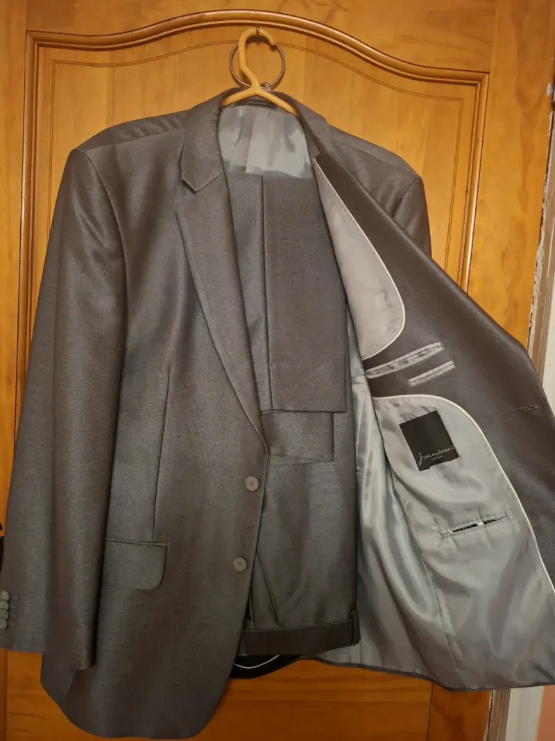 Traje formal gris para hombre - 4