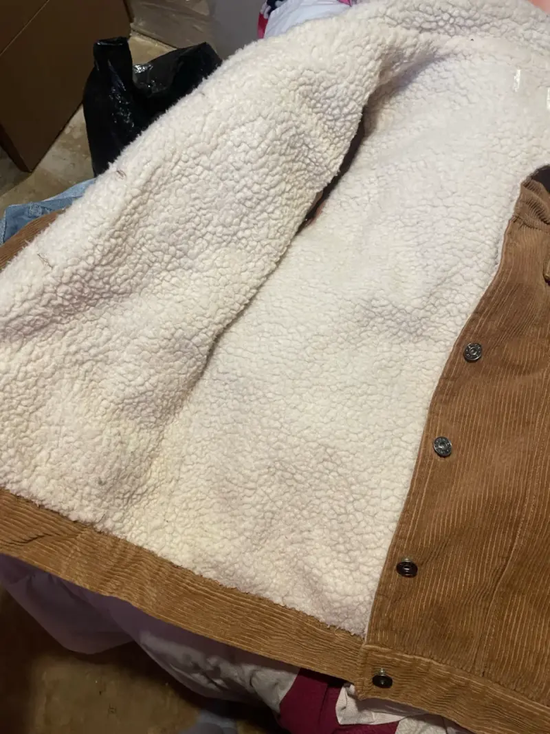 Chaqueta de pana marrón con forro de borrego - 2