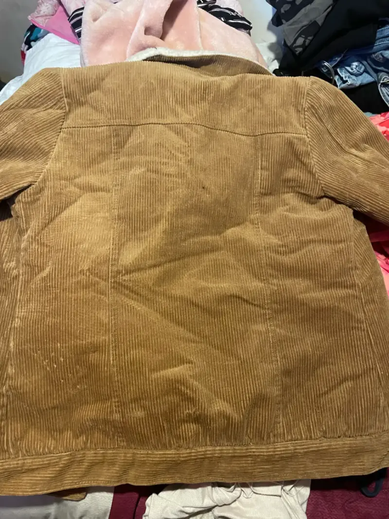 Chaqueta de pana marrón con forro de borrego - 3