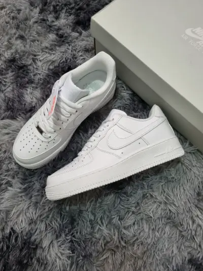 🚨REMATE🚨 Air Force One Blancas 🤍❄️ - miniatura 1