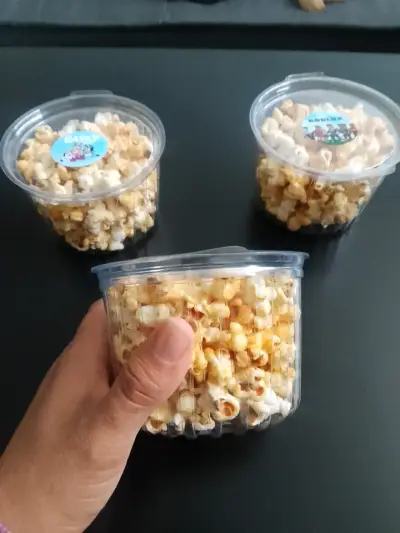 Palomitas de maíz caseras para eventos - miniatura 1