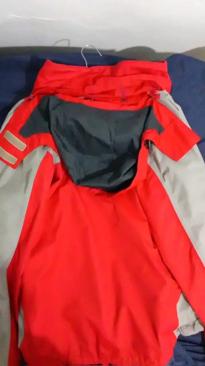 Chaqueta impermeable roja para hombre - 2