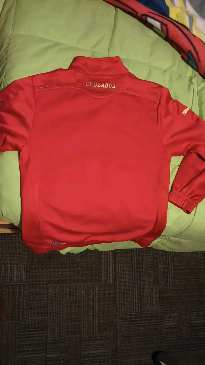 Polerón Deportivo Rojo Puma U Catolica talla niño - 2