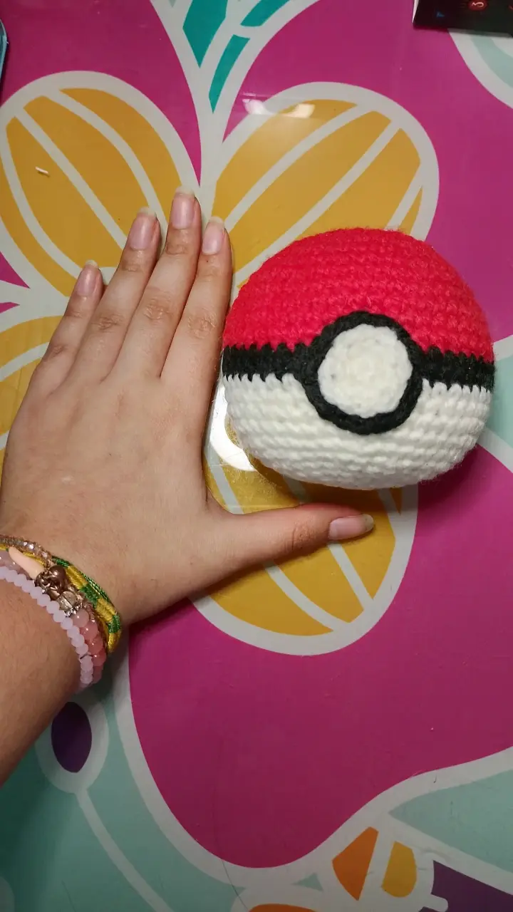 Pokebola a crochet - 2