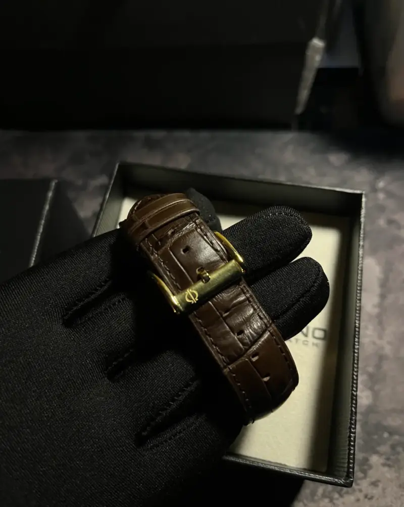 Reloj Candino suizo con correa de cuero - 3