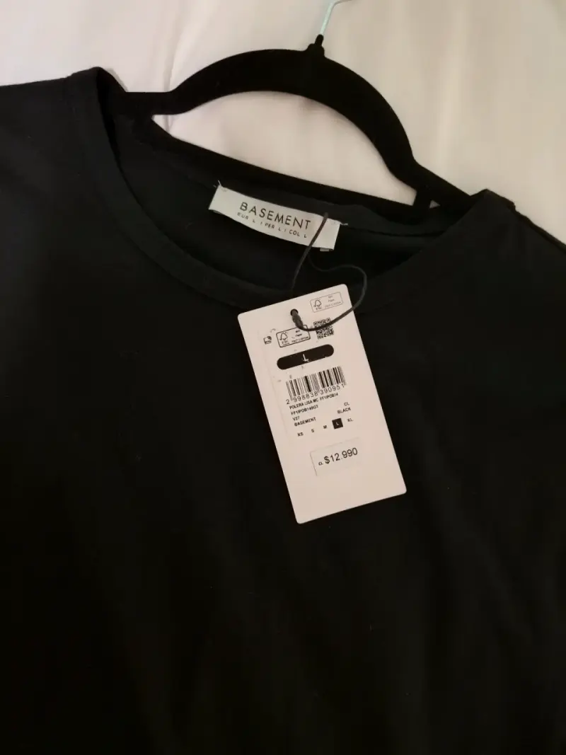 Polera "oversize" L  negra con encaje tipo vestido - 5