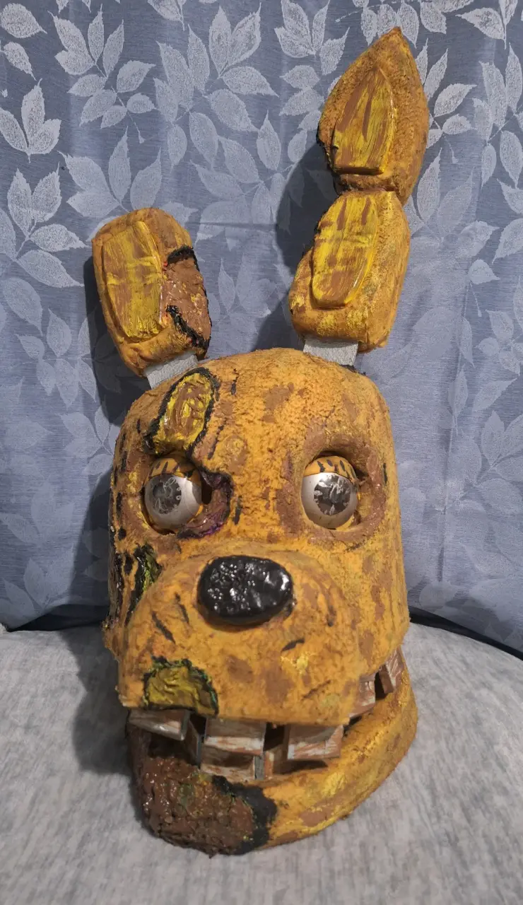 Springtrap con luz - 1
