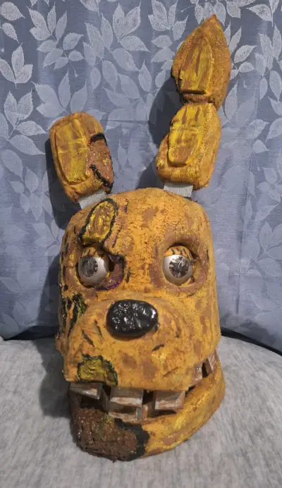 Springtrap con luz - miniatura 1