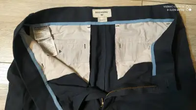 Pantalones Dockers azul marino para hombre - miniatura 4