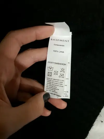 Suéter de 100% lana negro talla XS-S nuevo - miniatura 3