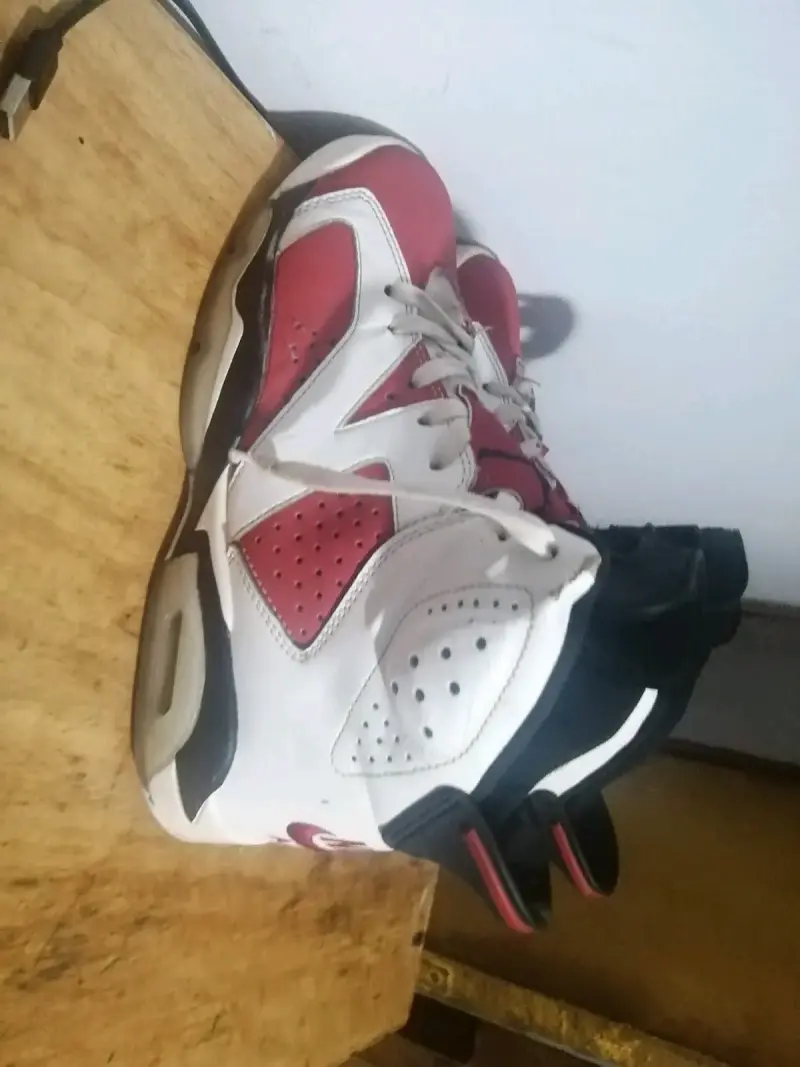 Zapatillas deportivas Nike Air rojas y blancas - 1