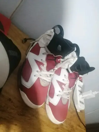 Zapatillas deportivas Nike Air rojas y blancas - miniatura 4