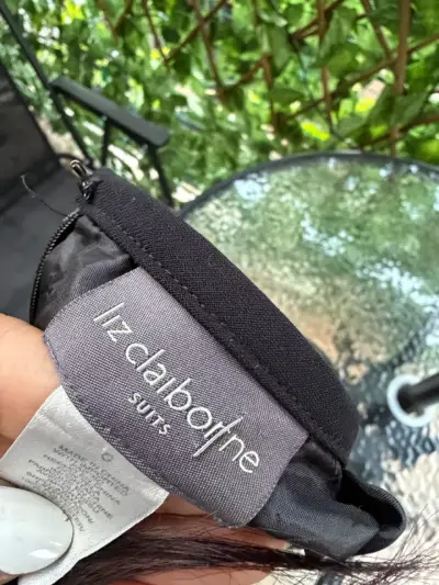 Falda corta negra Liz Claiborne elegante - miniatura 4