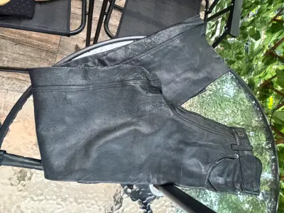 Pantalones de cuero negro de tiro alto - miniatura 6