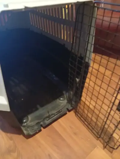 Transportadora de mascotas media con puerta metáli - miniatura 3