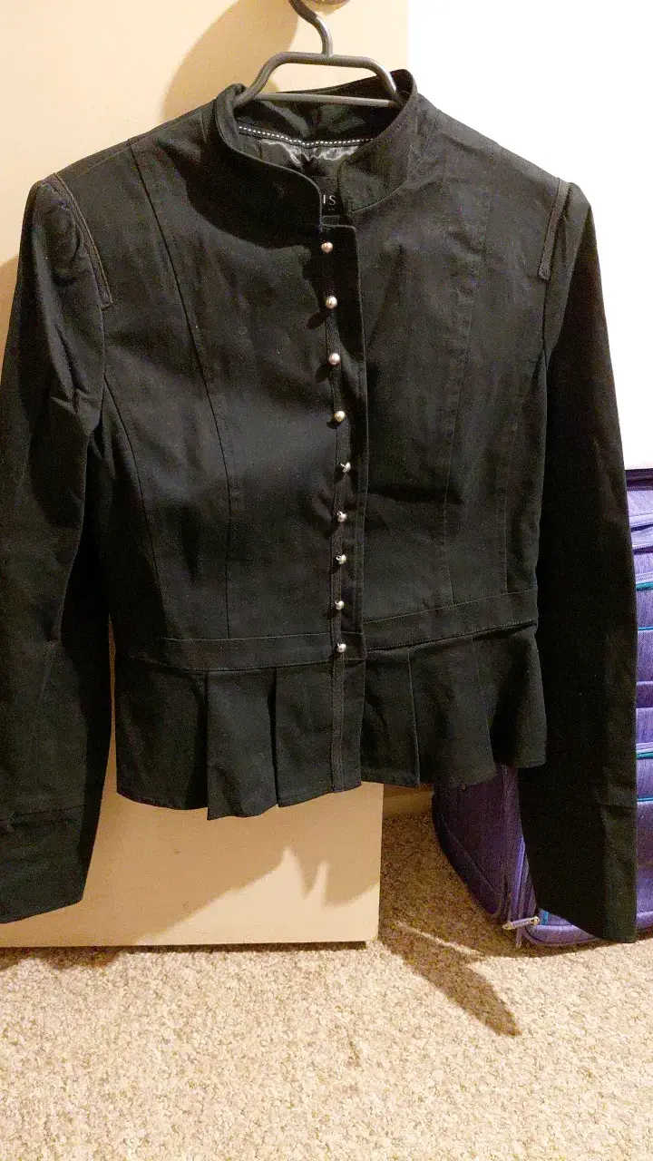 Chaqueta negra de mujer Marquis con botones - 1