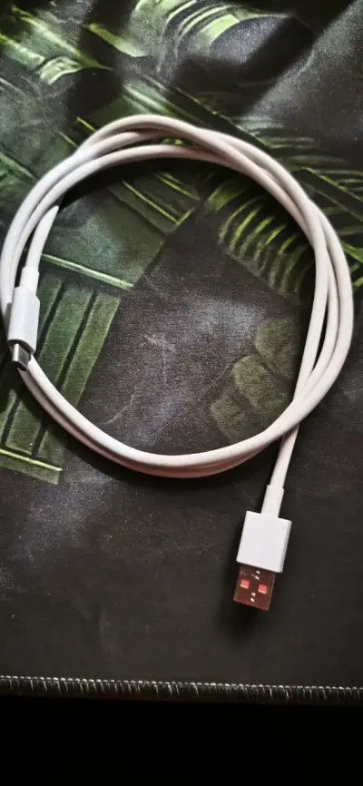 Xiaomi 12 Pro 5G con caja y accesorios - miniatura 2