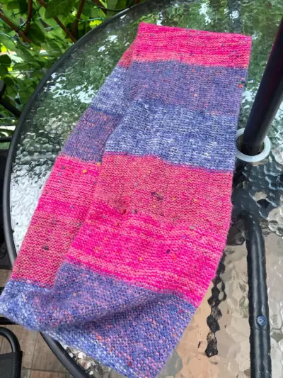 Bufanda tejida a mano multicolor - miniatura 1