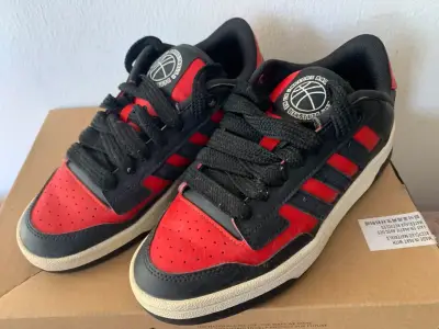 Zapatillas deportivas negras Adidas Terrex - miniatura 1