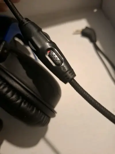 Audífonos HyperX para PlayStation con micrófono - miniatura 5