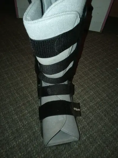 Bota ortopédica Blundi con soporte ajustable - miniatura 2