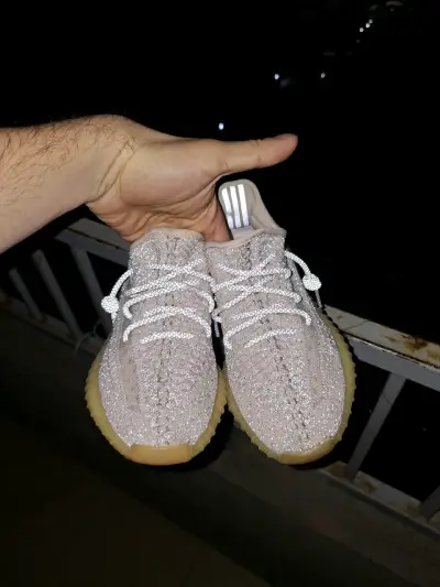Zapatillas Yeezy 350 originales - miniatura 1