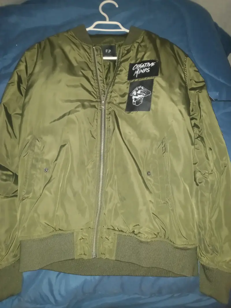 Chaqueta bomber verde oliva Creative Minds