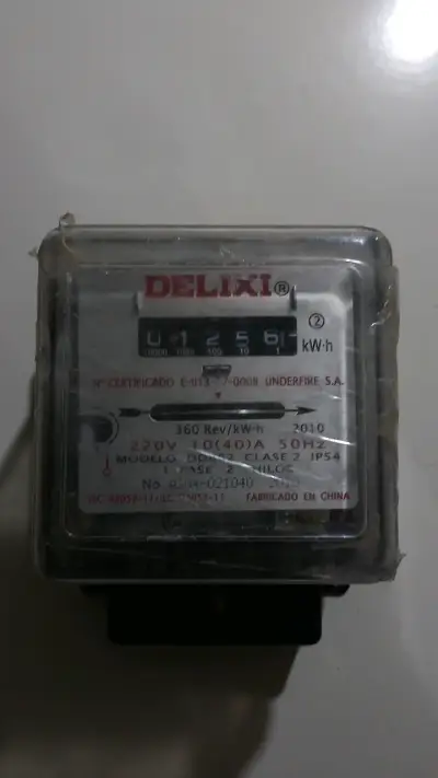 Medidor de energía eléctrica Delixi modelo DDS-2 - miniatura 1