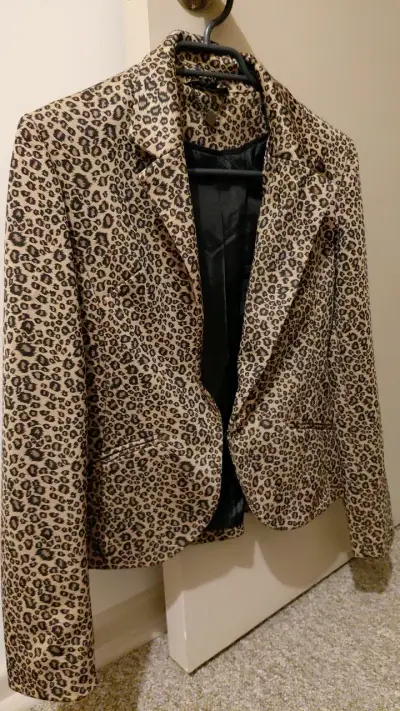 Blazer de Leopardo para Mujer en Buen Estado - miniatura 1