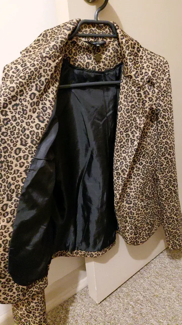 Blazer de Leopardo para Mujer en Buen Estado - 3