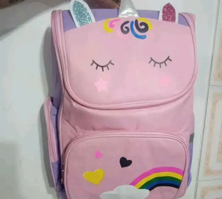 Mochila infantil unicornio rosa con arcoíris - 4