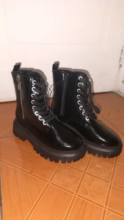 bototos de charol - miniatura 1