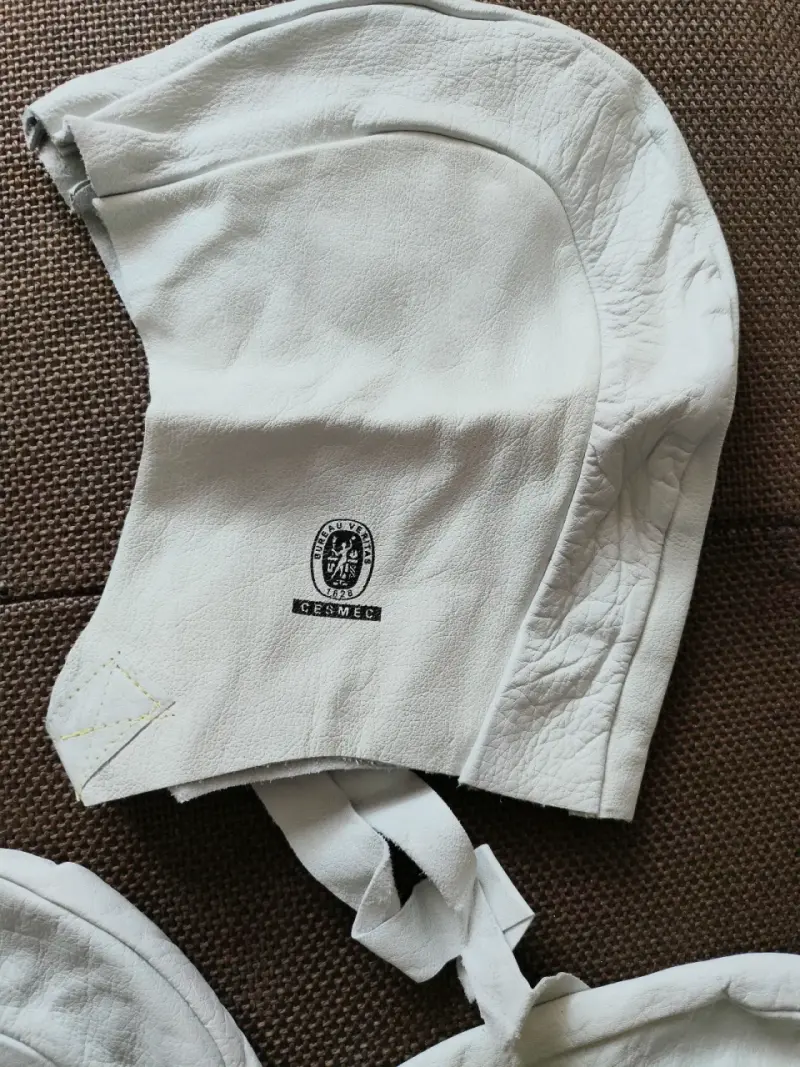 Capuchas de cuero blancas para soldado protección - 1