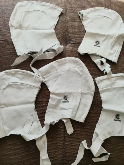 Capuchas de cuero blancas para soldado protección - miniatura 3