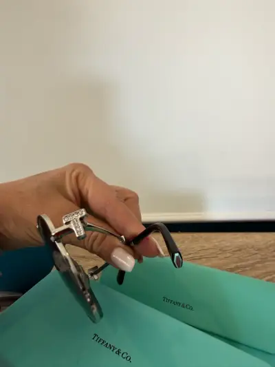 Gafas de Sol Aviador Tiffany & Co. con Detalles Brillantes - miniatura 3