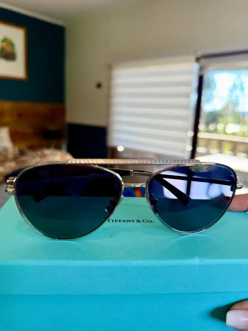 Gafas de Sol Aviador Tiffany & Co. con Detalles Brillantes - 4